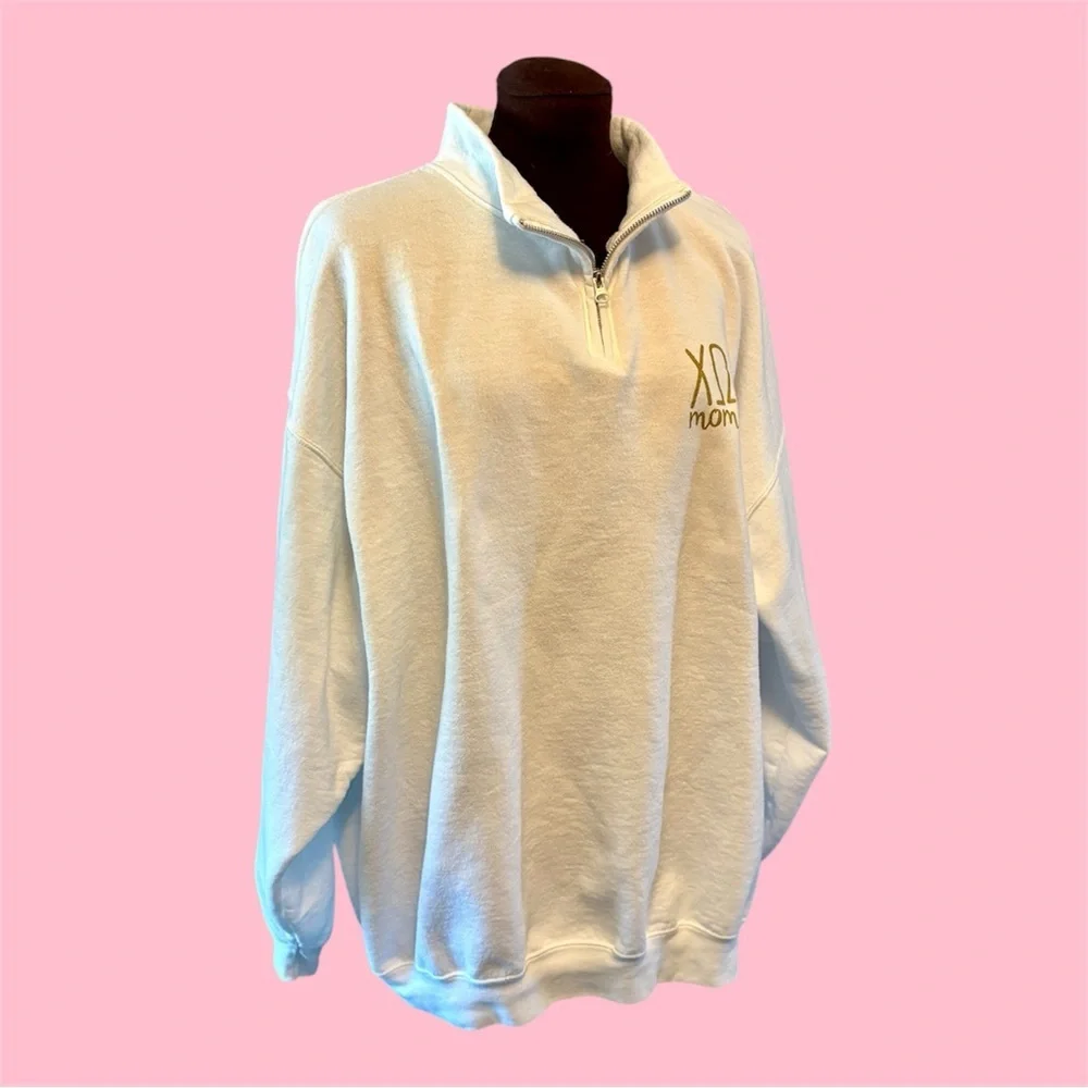 Chi Omega Mom White Quarter-Zip Long Sleeve Sweatshirt with Gold Print size 3XL - Picture 3 of 11